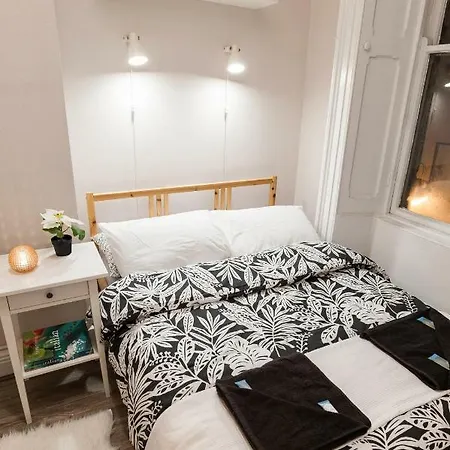 Apartament *